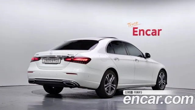 Mercedes-Benz E-Класс 2021 thumb 2