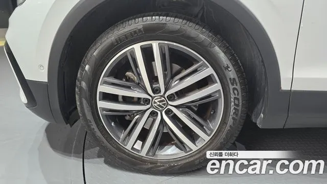 Volkswagen Tiguan 2022 thumb 5