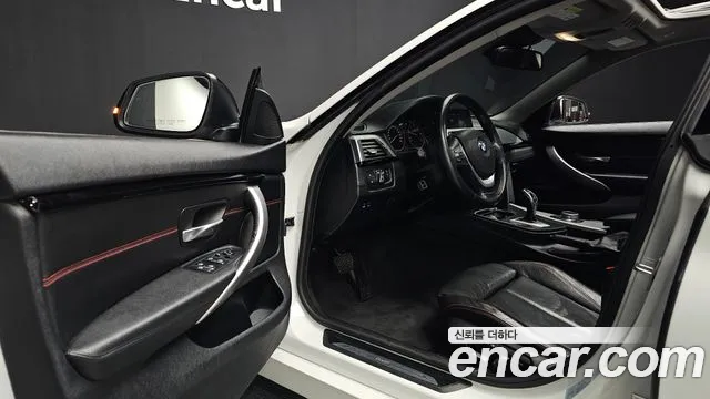 BMW 4-Series 2018 thumb 9