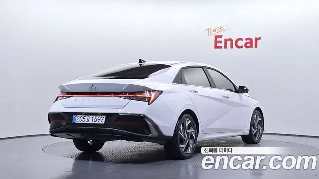 Hyundai Avante 2025 thumb 2