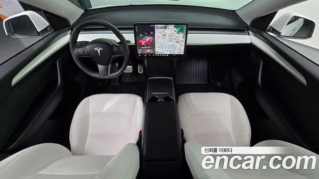 Tesla Model Y 2023 thumb 6