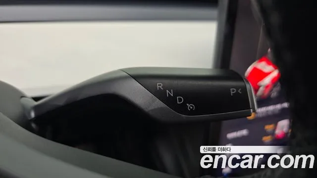 Tesla Model Y 2023 thumb 8