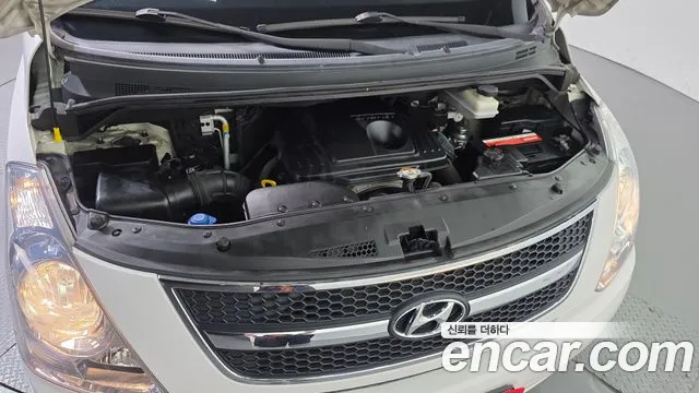 Hyundai Starex 2013 thumb 6