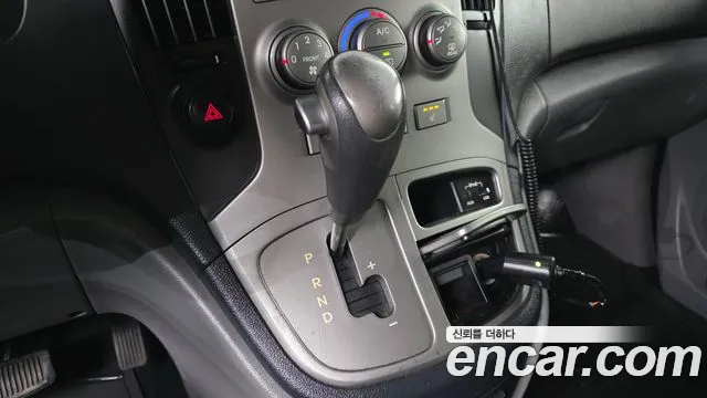 Hyundai Starex 2013 thumb 9