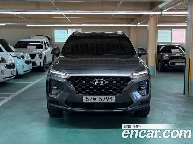 Hyundai Santa Fe 2018 thumb 3