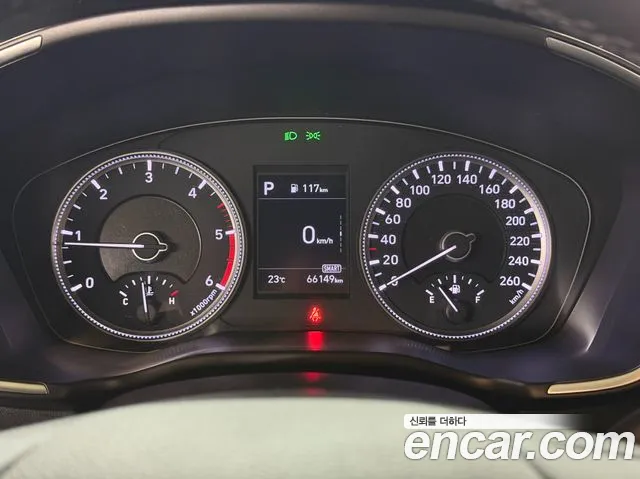 Hyundai Santa Fe 2018 thumb 9