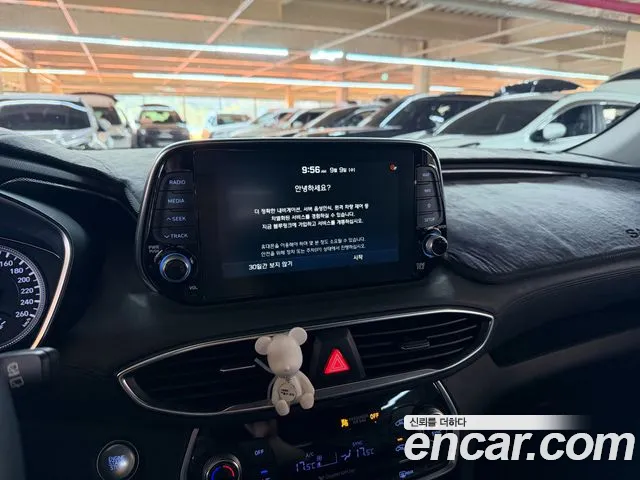 Hyundai Santa Fe 2018 thumb 10