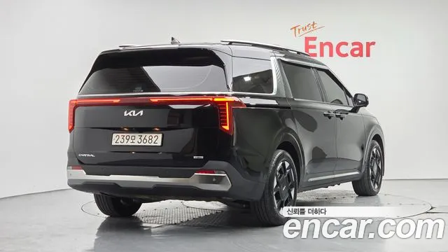 Kia Carnival 2024 thumb 2