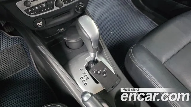 Renault-KoreaSamsung Fluence 2011 thumb 9