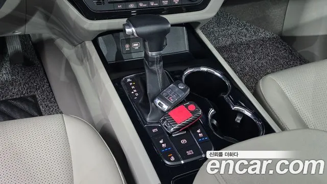 Kia Carnival 2018 thumb 9