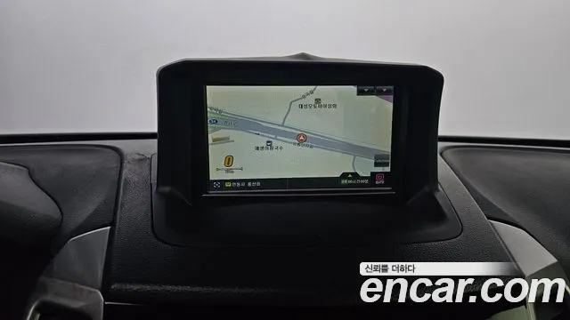 KG_Mobility_Ssangyong TIBOLI 2015 thumb 12