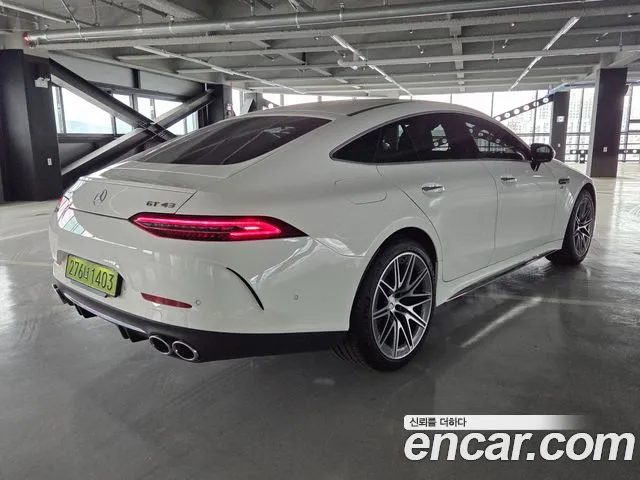 Mercedes-Benz AMG GT 2026 thumb 2