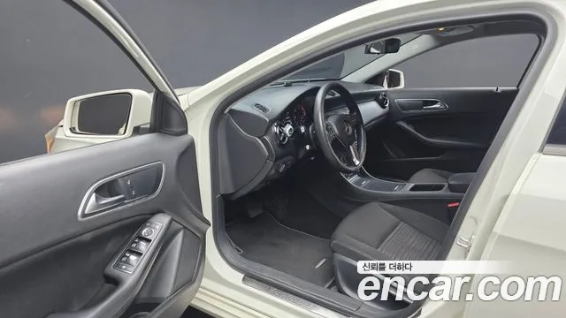 Mercedes-Benz A-Класс 2014 thumb 10