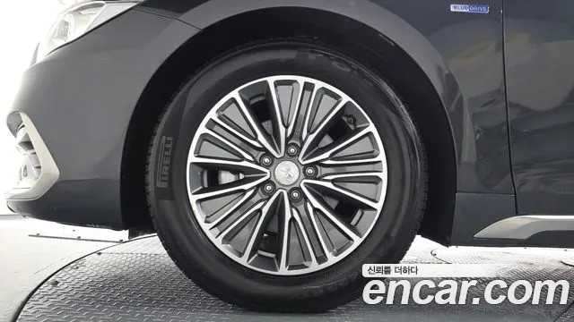 Hyundai Grandeur 2018 thumb 4