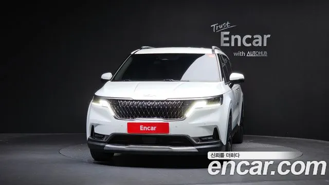 Kia Carnival 2023 thumb 3