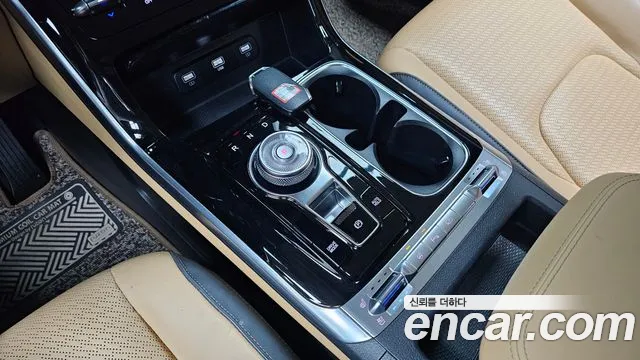 Kia Carnival 2023 thumb 9