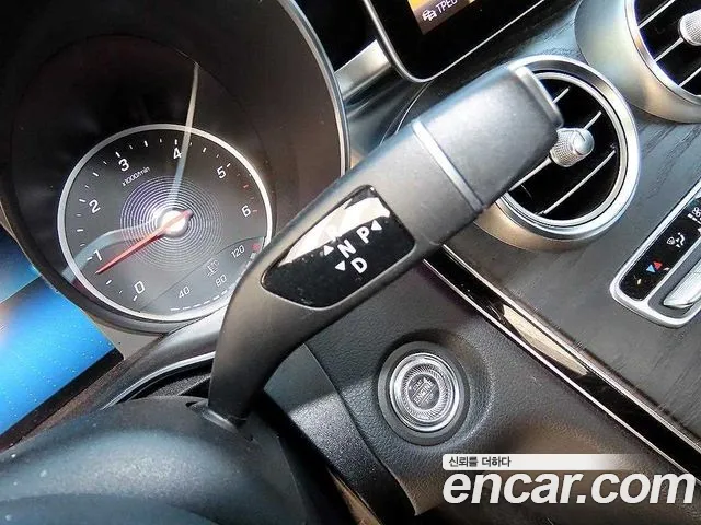 Mercedes-Benz C-Класс 2019 thumb 9