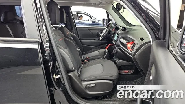 Jeep Renegade 2018 thumb 11