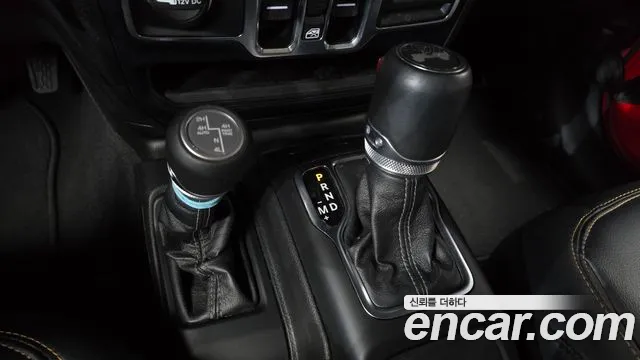 Jeep Wrangler 2024 thumb 9