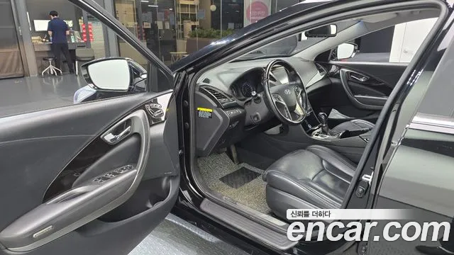 Hyundai Grandeur 2014 thumb 10