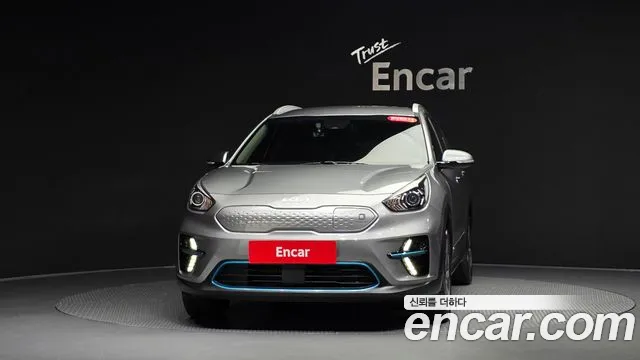 Kia Niro 2021 thumb 2
