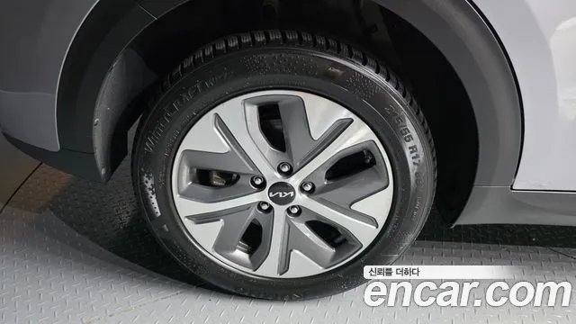 Kia Niro 2021 thumb 4