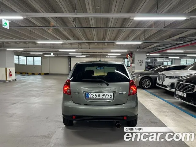 Mazda Verisa 2006 thumb 6