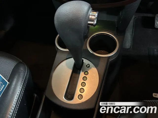 Mazda Verisa 2006 thumb 8