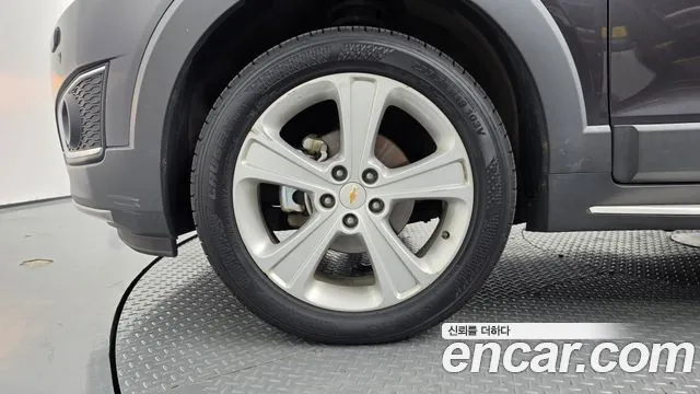 ChevroletGMDaewoo Captiva 2015 thumb 5