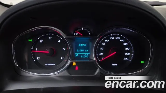 ChevroletGMDaewoo Captiva 2015 thumb 8