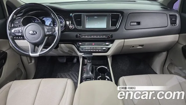 Kia Carnival 2018 thumb 7
