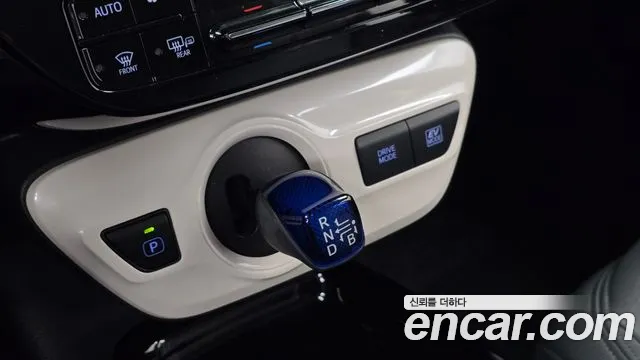 Toyota Prius 2018 thumb 9