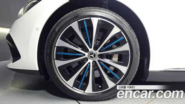 Mercedes-Benz EQE 2022 thumb 5