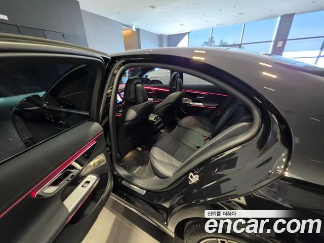Mercedes-Benz E-Класс 2025 thumb 12