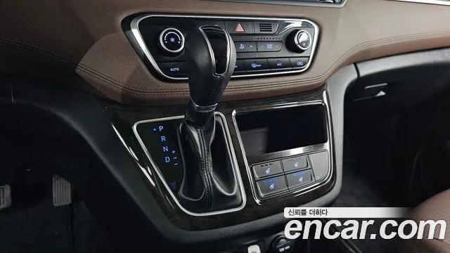 Hyundai Starex 2020 thumb 9
