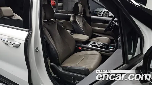 Kia Carnival 2024 thumb 9