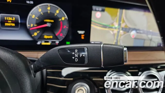 Mercedes-Benz S-Класс 2017 thumb 9