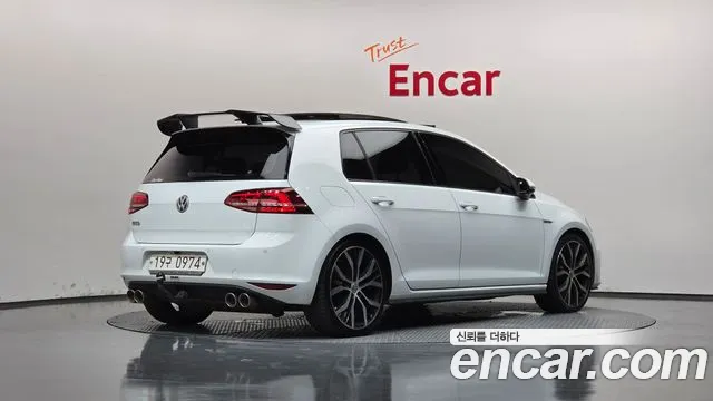Volkswagen Golf Sportsvan 2016 thumb 2
