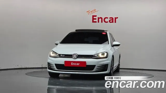 Volkswagen Golf Sportsvan 2016 thumb 3
