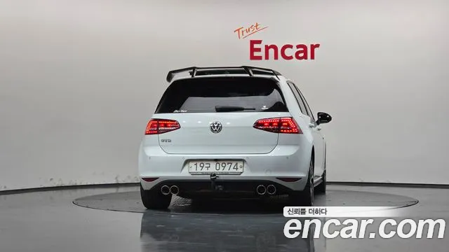 Volkswagen Golf Sportsvan 2016 thumb 4