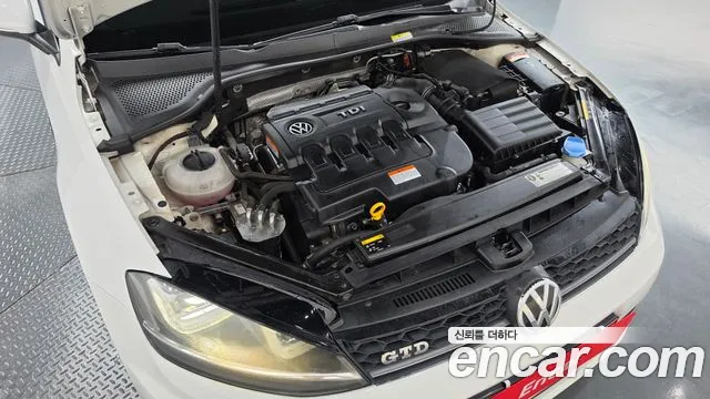 Volkswagen Golf Sportsvan 2016 thumb 6