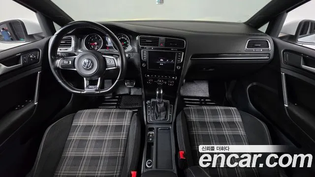 Volkswagen Golf Sportsvan 2016 thumb 7