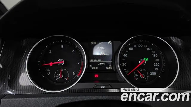 Volkswagen Golf Sportsvan 2016 thumb 8