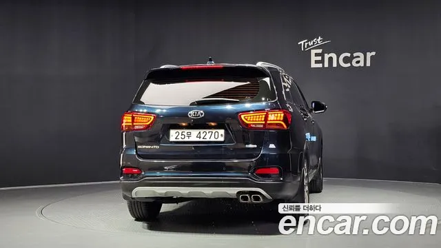 Kia Sorento 2018 thumb 4