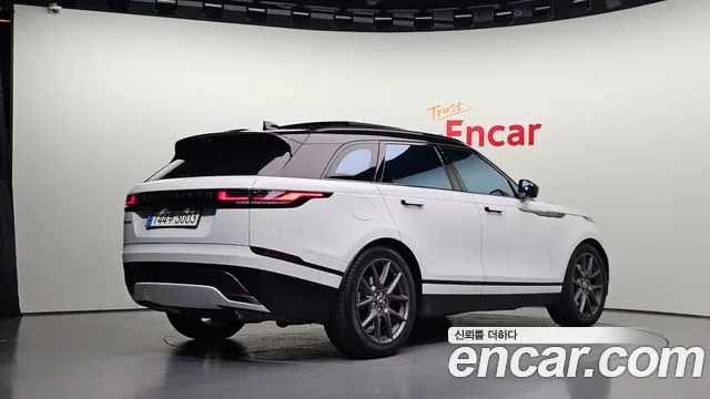 Land Rover Range Rover Velar 2024 thumb 2