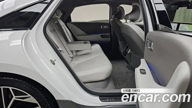 Hyundai IONIQ 6 2022 thumb 12