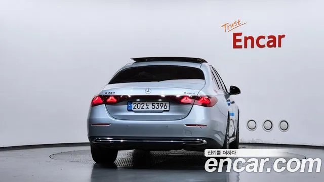 Mercedes-Benz E-Класс 2024 thumb 4