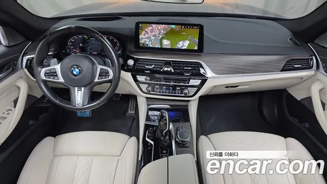 BMW 5-Series 2021 thumb 7