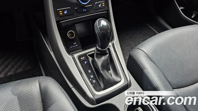 Hyundai Avante 2015 thumb 9