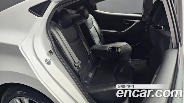 Hyundai Avante 2015 thumb 11